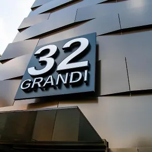 Grandi 32 Aparthotel