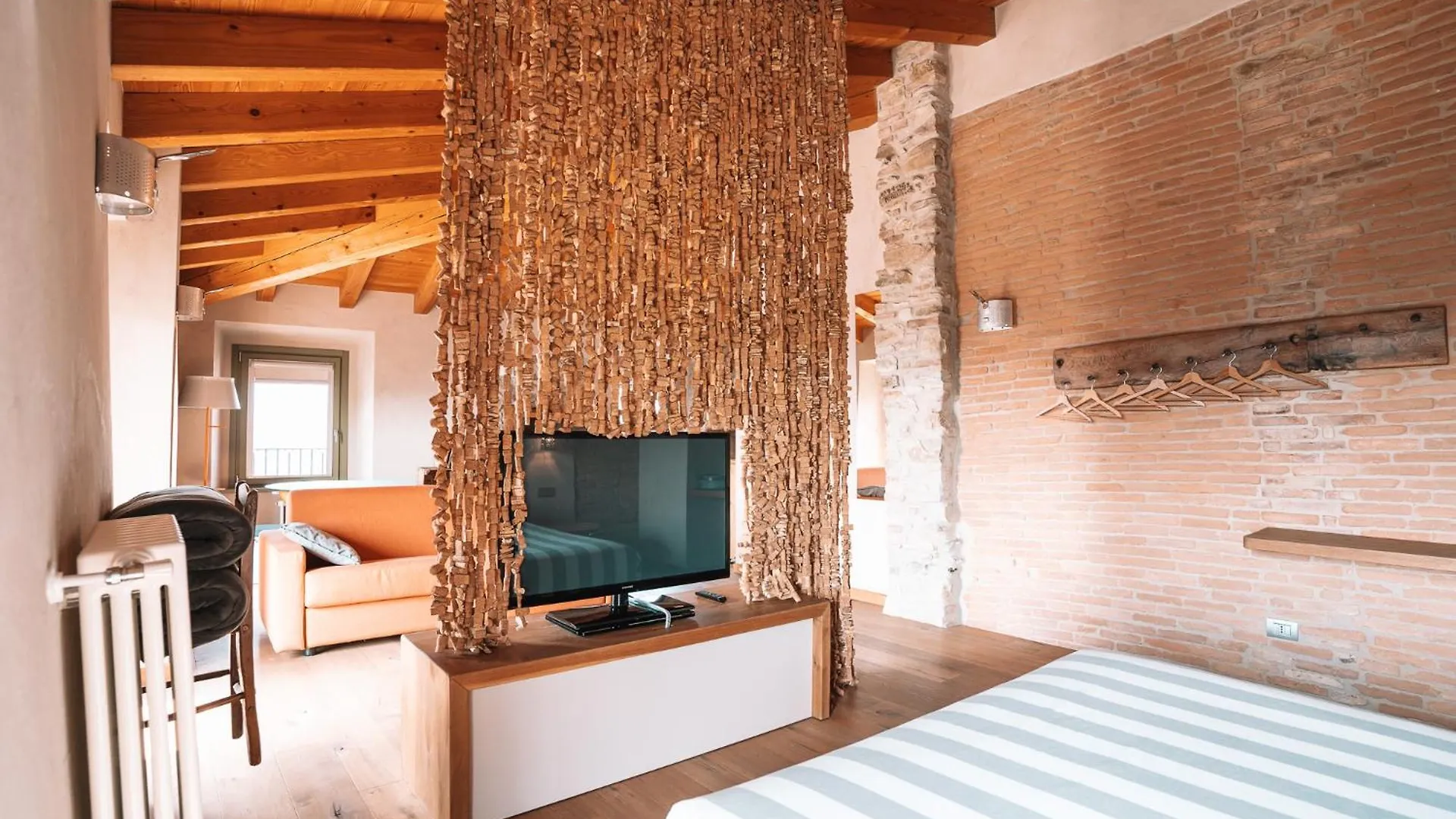 B&B La Pentola Dei Sogni Scanzorosciate 0*,  Italy
