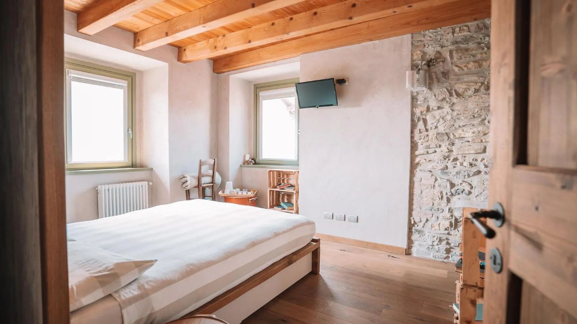 B&B La Pentola Dei Sogni Scanzorosciate 0*,  Italy